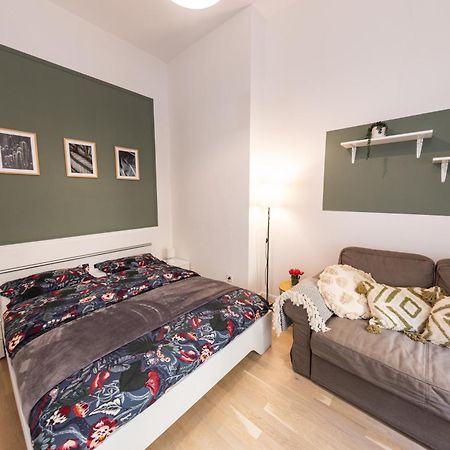 Wenceslas Square Apartment Прага Екстер'єр фото