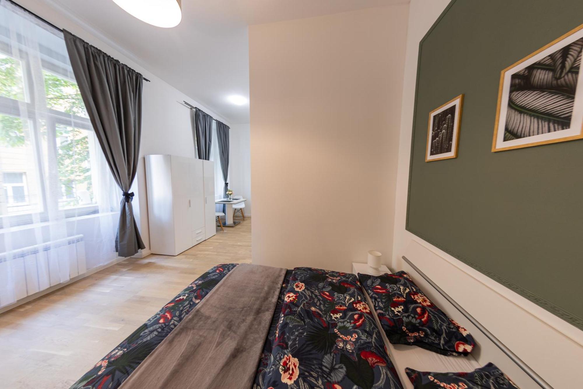 Wenceslas Square Apartment Прага Екстер'єр фото